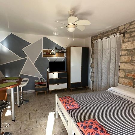 Apartment Julia Nedeščina Esterno foto
